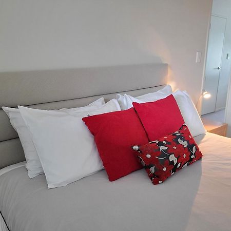 Marina Park Apartments Уитианга Екстериор снимка