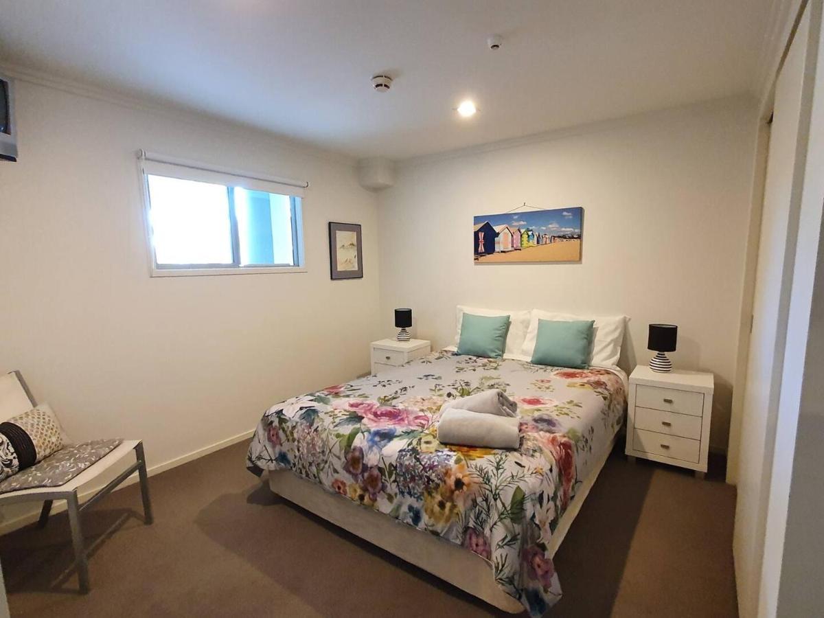Marina Park Apartments Уитианга Екстериор снимка