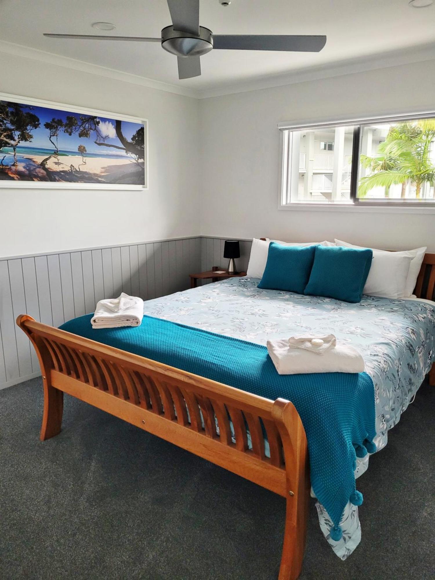Marina Park Apartments Уитианга Екстериор снимка
