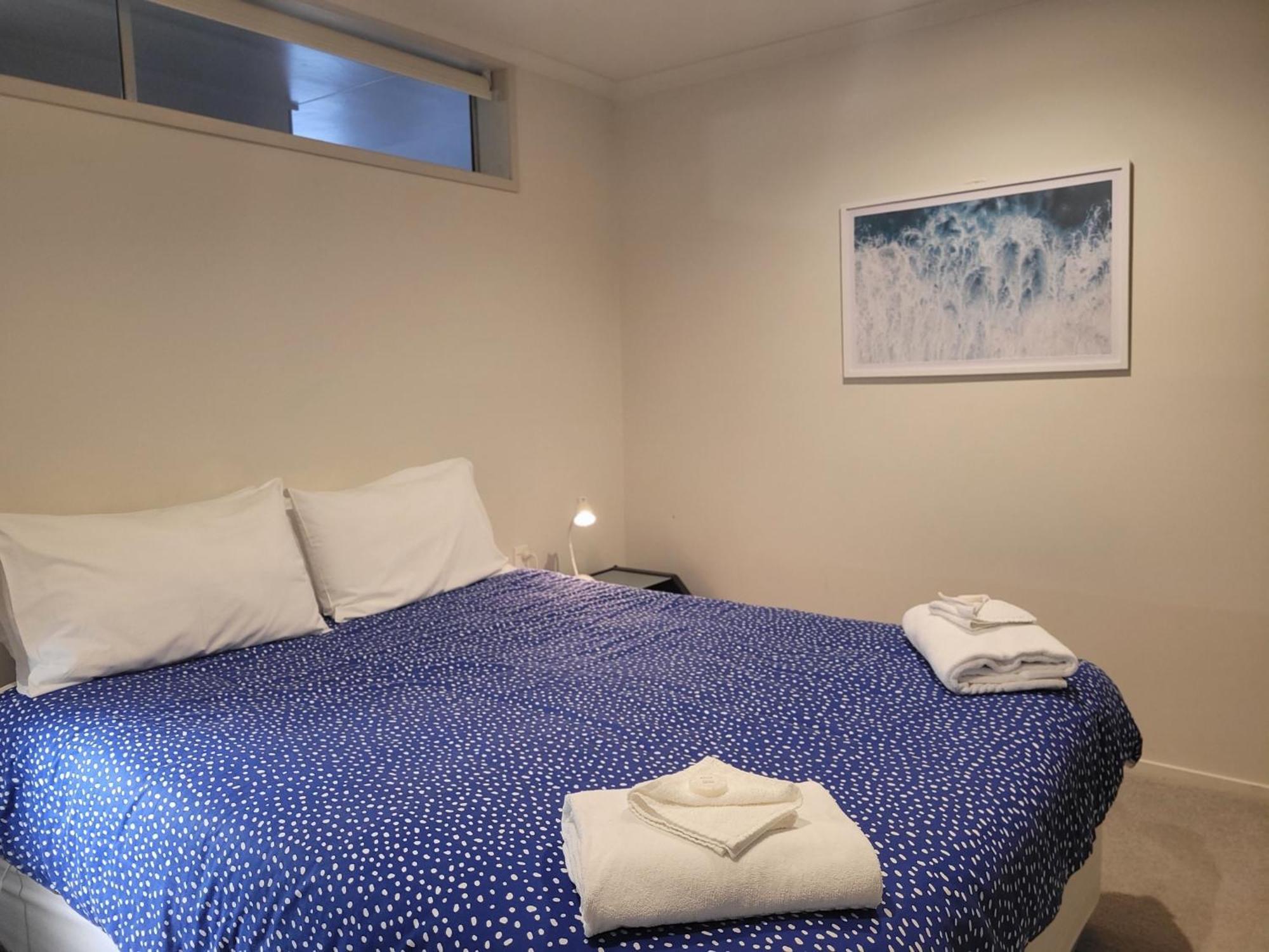 Marina Park Apartments Уитианга Екстериор снимка
