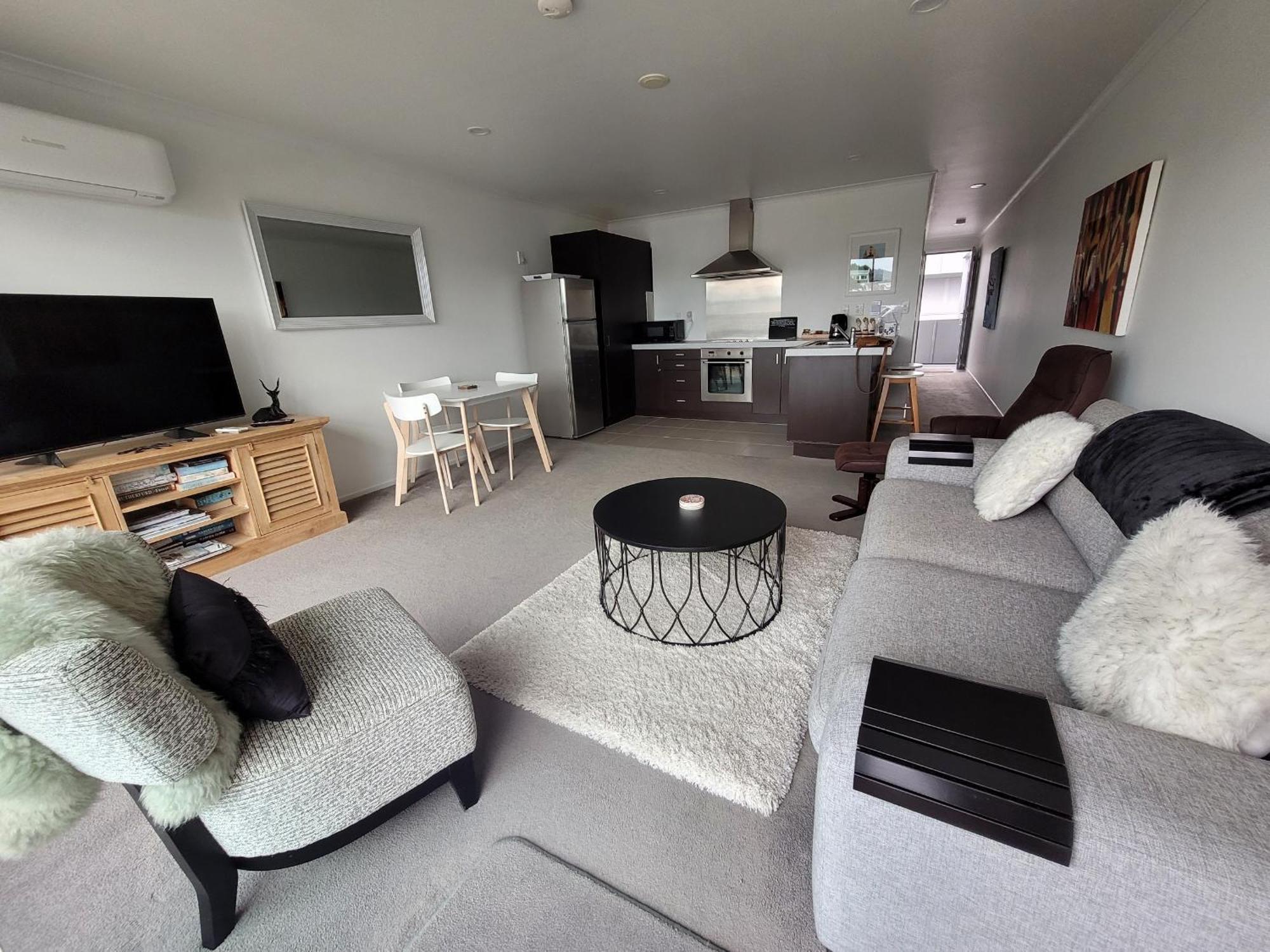 Marina Park Apartments Уитианга Екстериор снимка