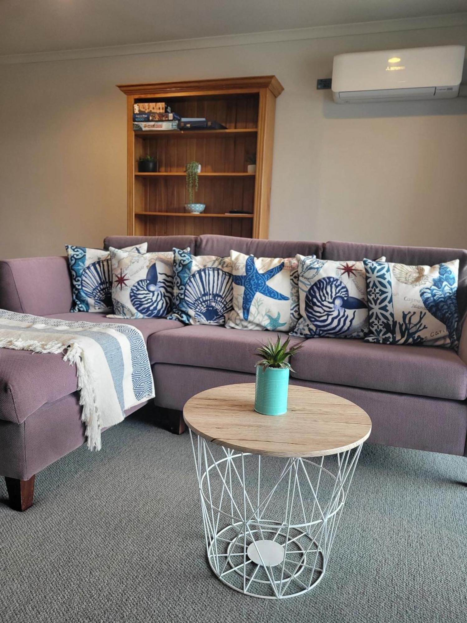 Marina Park Apartments Уитианга Екстериор снимка
